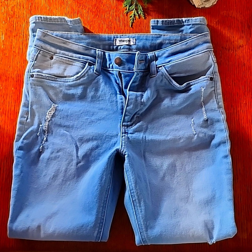 Wrangler high rise skinny jean